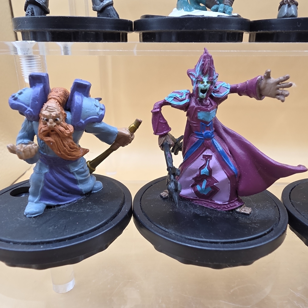 World of Warcraft Miniatures 2008 Lot of 20 Figures WoW Minis - No Cards - Picture 3 of 11